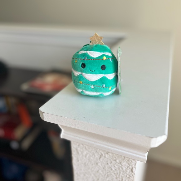 New Johann the Christmas tree Squishmallows clip - Picture 1 of 9